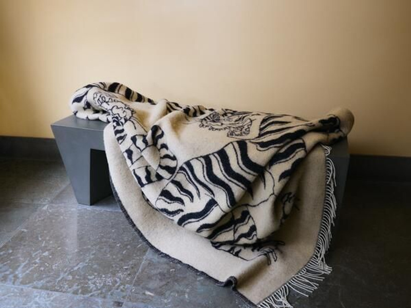 Klippan Wool Blanket – Beige/Black – ARKET EU