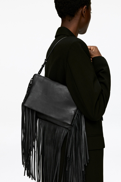 Tasche mit Fransen – Schwarz – Damen – ARKET DE