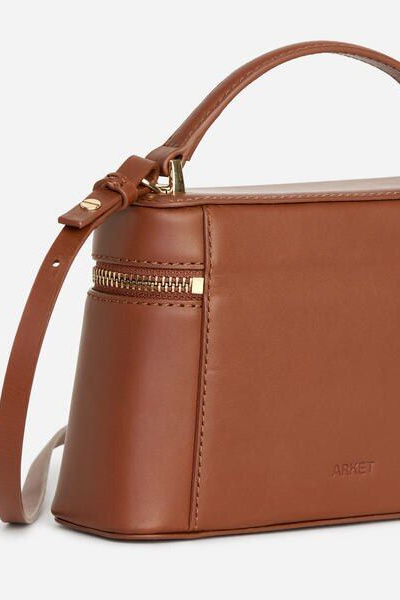Leather Crossbody Bag – Brown – Women – ARKET NO